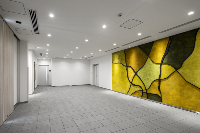 南エントランスホール